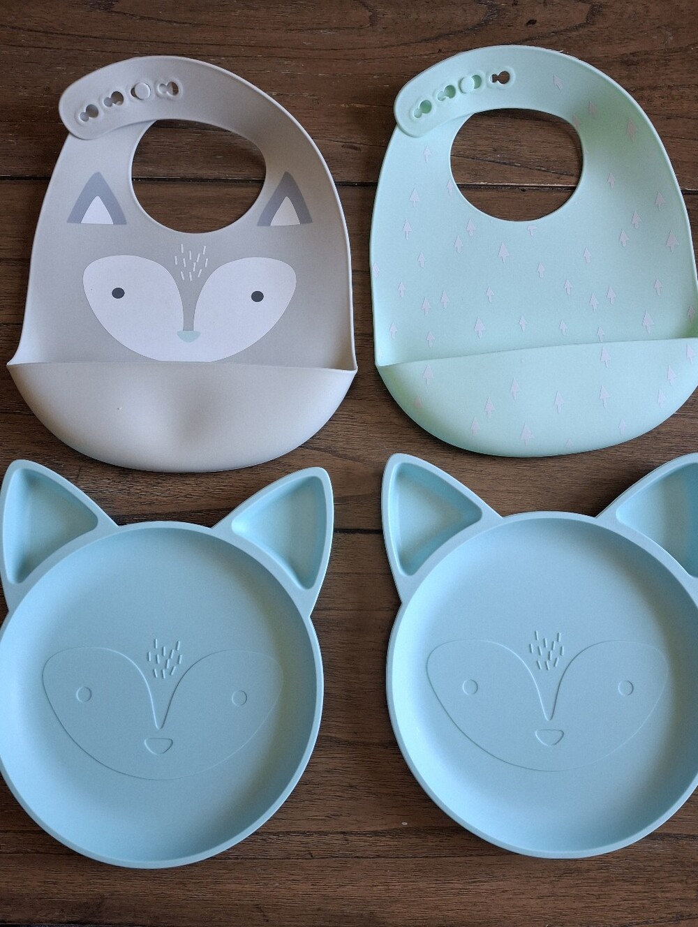 Cloud Island Silicone Fox Bib and Plate Set - Mint & Light Gray